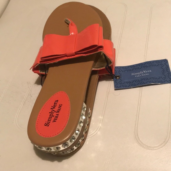 Vera Wang Coral Sandals - Picture 4 of 4